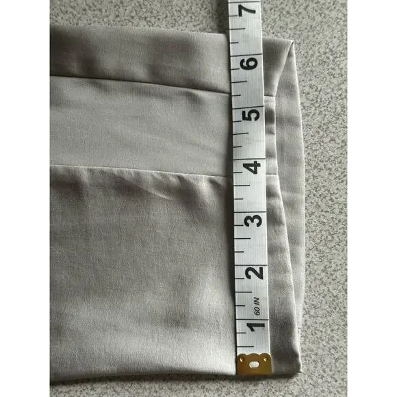 Halston Heritage Sz 6 Straight Leg Paneled Satin Pull On Trousers Elastic Waist‎ - Picture 8 of 8